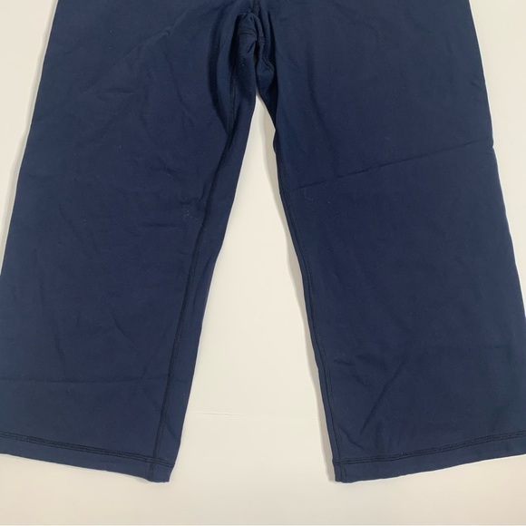 Lululemon Wide Leg Cropped Activewear Pants - Picture 7 of 16
